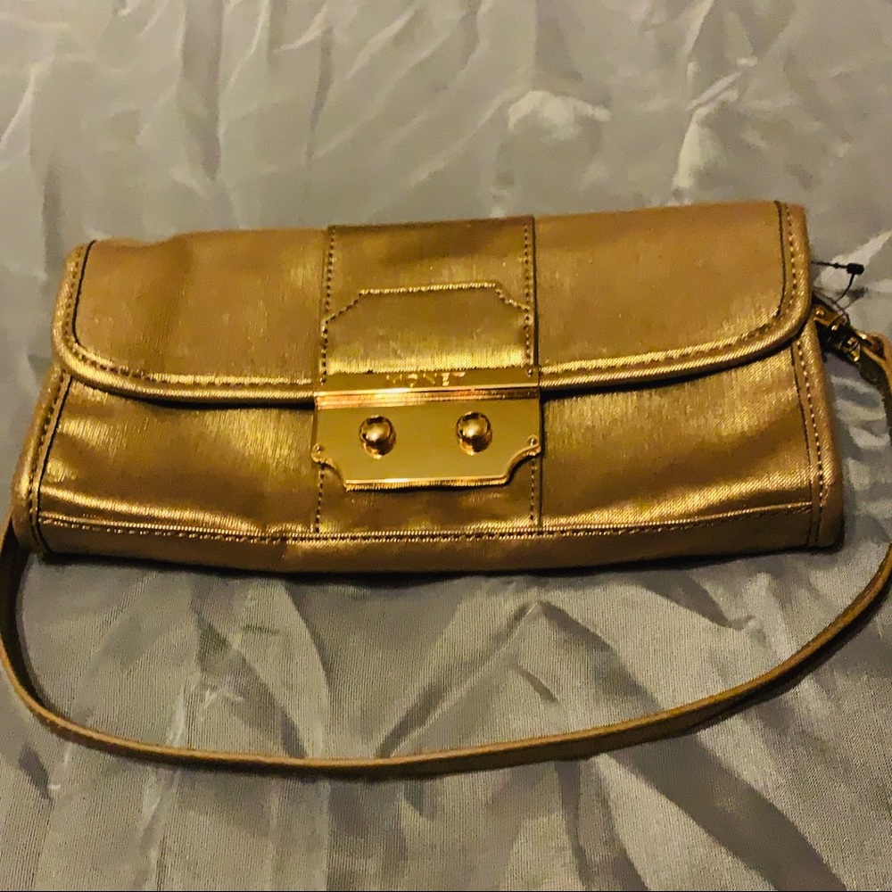 Elegant gold hand bag